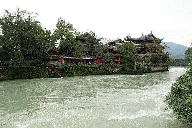 3-Day Chengdu Tour with Leshan Giant Buddha and Mount Qingcheng from Xi'an - Who Should Consider This Tour?