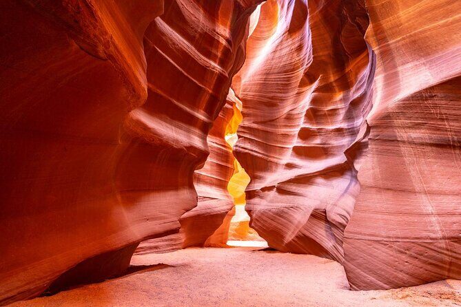 3-day Grand Canyon, Antelope Canyon and Horseshoe Bend Tour from Las Vegas - Key Points