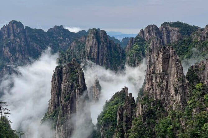 3-Day Private Huangshan Tour: Hongcun Village & Overnight on Mt Huangshan - Who Should Consider This Tour?