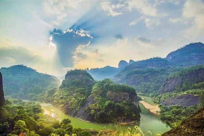 3-Day Private Tour to the World's natural and cultural heritage Mount Wuyi - Key Points