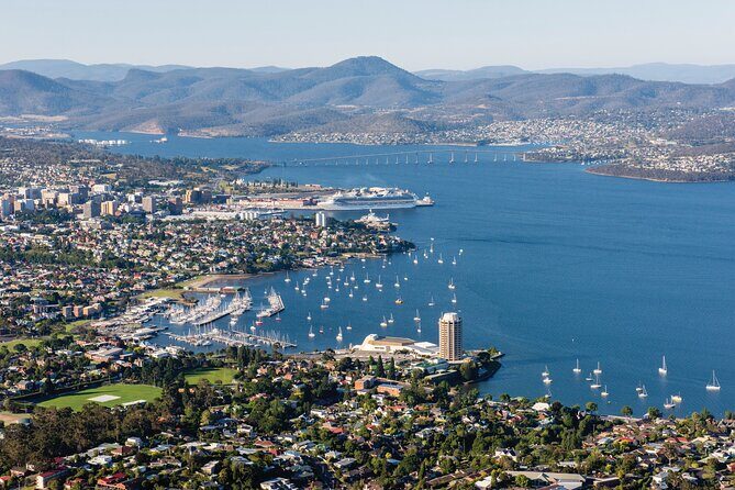 3 Day Tassie Tour Bundle Hobart, Wineglass Bay and Bruny Island - A Detailed Look at the 3-Day Tassie Tour Bundle