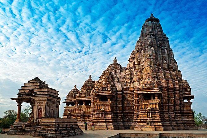 3-Day Tour to Khajuraho and Kamasutra Temple from Delhi by Train - Transportation & Logistics: What to Expect