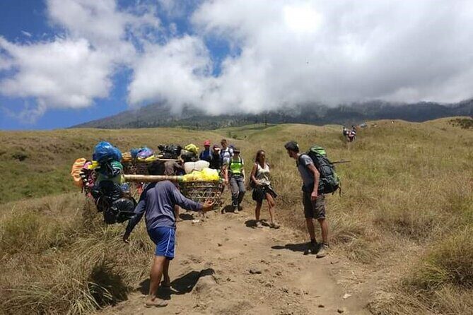 3 days 2 night trekking Rinjani to Summit and lake - FAQ