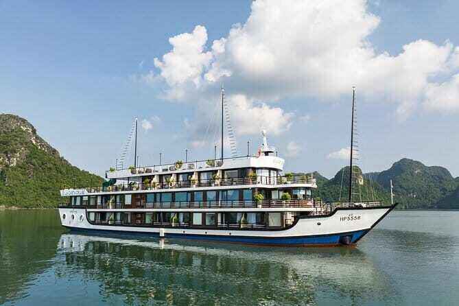3 Days 2 Nights Group Tour of Hanoi, Ninh Binh, and Halong Bay - 3 Days 2 Nights Group Tour of Hanoi, Ninh Binh, and Halong Bay: An In-Depth Review