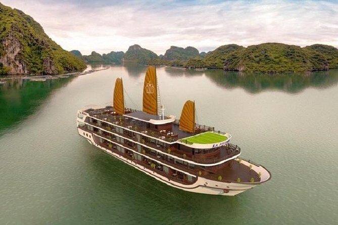 3 Days 2 Nights La Regina Legend Cruise explore amazing Lan Ha Bay from Hanoi - Key Points