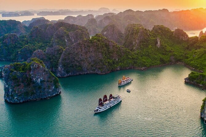 3 Days and 2 Nights Valentine 5 Star Cruise in Halong Bay - An In-Depth Look at the 3-Day Halong Bay Cruise Experience