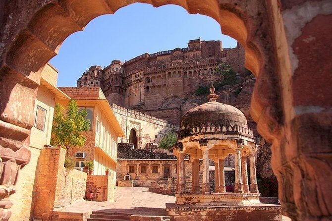 3 Days Guided Jodhpur & Udaipur Tour From Jaipur With Hotels - Detailed Review of the 3-Day Guided Tour