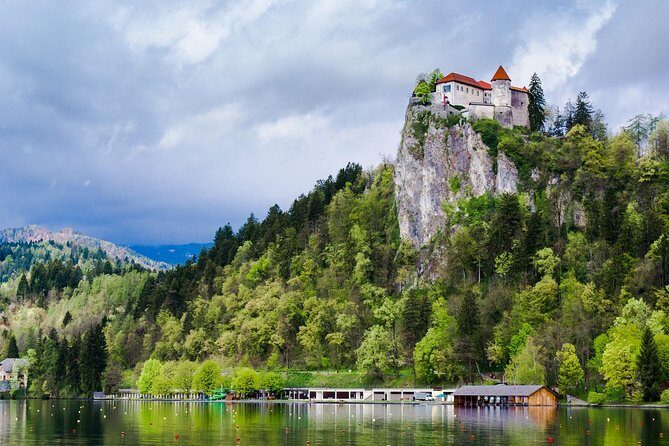 3 Days in Zagreb: Plitvice Lakes, Slovenia & Zagreb BIG Tour - An In-Depth Look at the 3-Day Zagreb, Plitvice, and Slovenia Tour