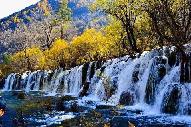 3 Days Jiuzhaigou and Huanglong Tour by Fast Train from Xian - Exploring the Itinerary in Detail