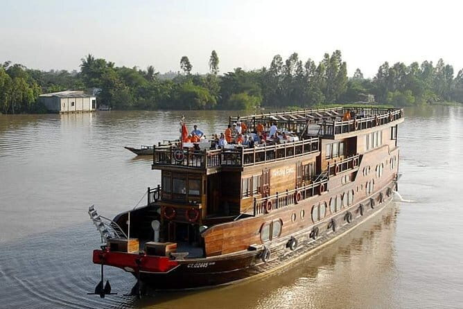 3 Days Mekong Delta Luxury Group Tour from Ho Chi Minh City - Transportation & Group Size