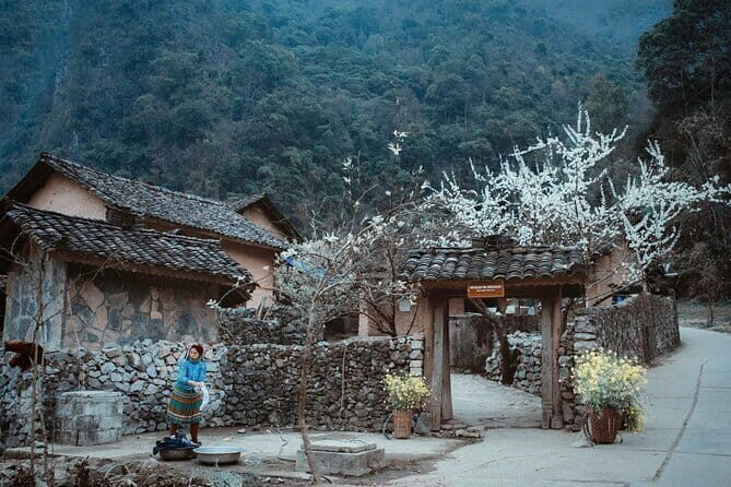3 Days Private Guided Ha Giang Loop by Car or Jeep from Hanoi - The Journey Begins: From Hanoi to Ha Giang