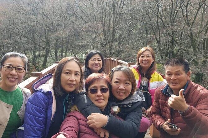 3 Days Private jumbo taxi Tour in Jeju Island with Mr.Ko (Suhong) - An In-Depth Look at the 3-Day Jeju Tour