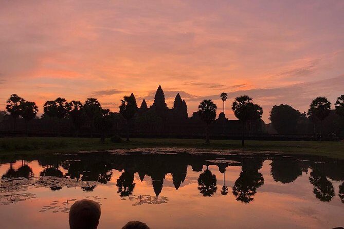 3 Days Siem Reap Explorer - Small Group - Day 2: The Majestic Angkor Temples and Iconic Sights