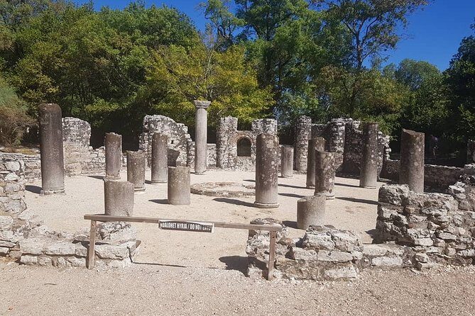 3 Days Tour Beach & Castles. Car & Driver Included with "optional" Accommodation - Day 3: Ancient Ruins and Medieval Charm