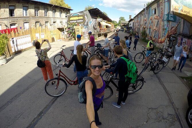 3-Hour Alternative Berlin Bike Tour: Vibes of Berlin - A Close Look at the Tour Experience