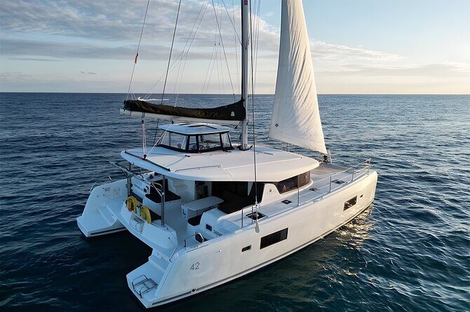 3 Hour Catamaran Experience in a Private 42' Lagoon - Key Points
