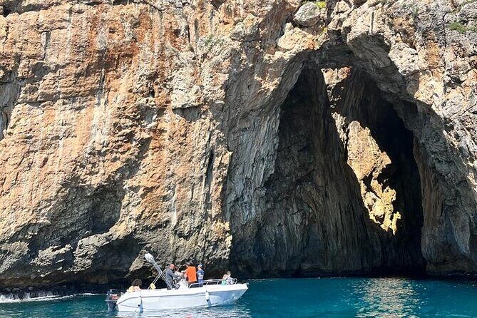 3-Hour Guided Boat Tour to the Caves in Santa Maria di Leuca - FAQ