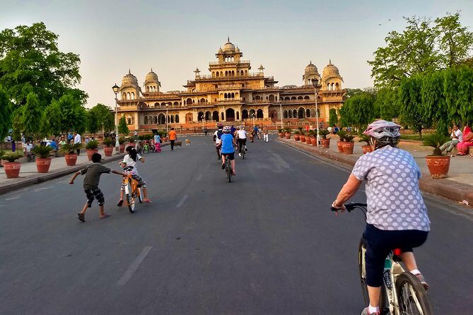 3-Hour Morning Bike Tour of Jaipur - Practical Details: What’s Included and What’s Not