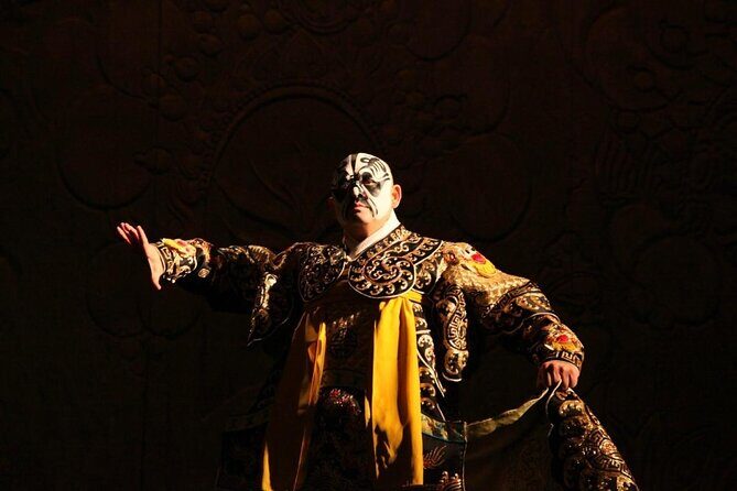 3-hour Peking Duck Dining + Peking Opera Show or Acrobatic show - Key Points