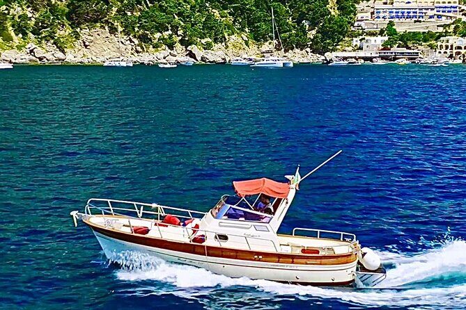 3-hour private boat tour of the island of Capri - FAQs