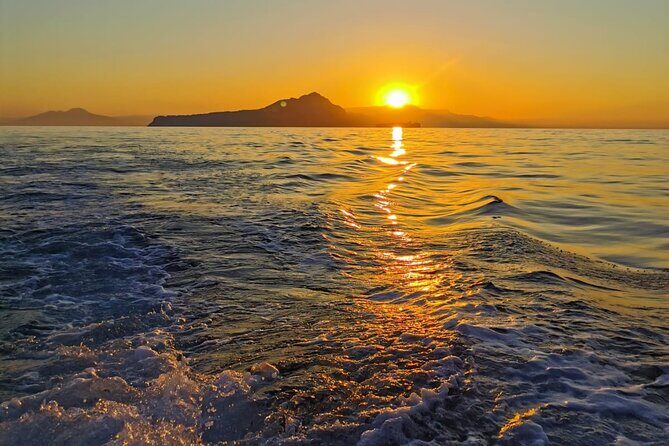 3 hour private boat tour on the island of Capri - A Deep Dive into the Tour Experience