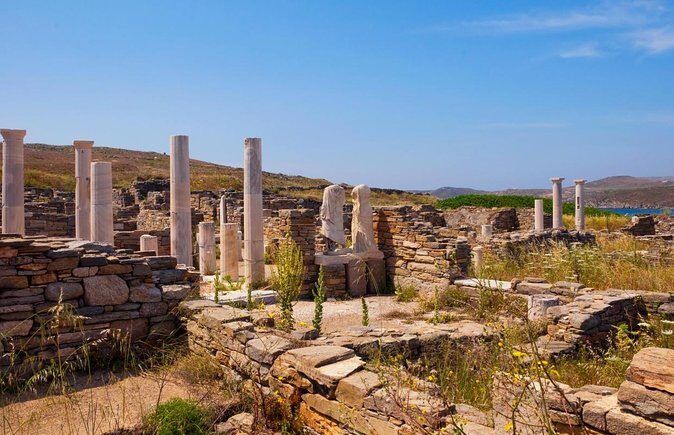 3 hour private cruise: DELOS - RHENIA - The Experience in Detail: What to Expect on This Cruise