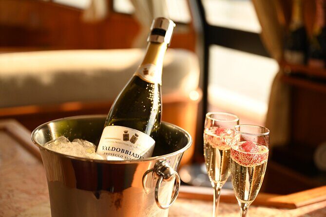 3-hour private cruise in Prague for 10 people - FAQ