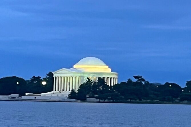 3- Hour Private Customizable Moonlight Washington DC Tour - An Enjoyable Nighttime Journey Through Washington DC’s Monuments