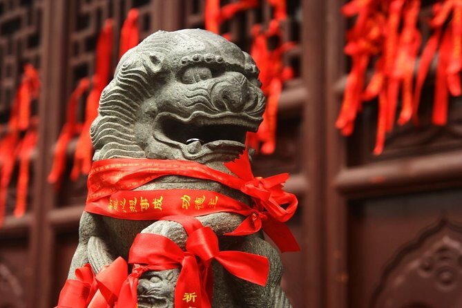 3-Hour Shanghai Jade Buddha Temple Tour with Calligraphy Experience - First Impressions: What You’ll Experience