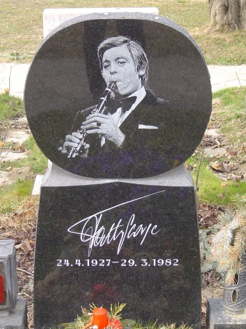 3-Hour Walking Tour of Vienna Central Cemetery - What to Expect from the Tour