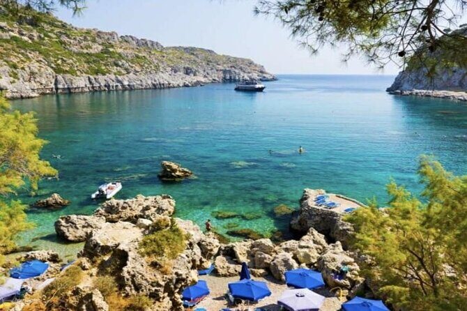 3 Hour Yellow Semi Submarine Swimming Cruise with Drinks Included! - FAQs