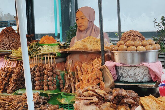 3-Hour Yogyakarta Hidden Food Walking or Cycling Guided Tour - The Sum Up