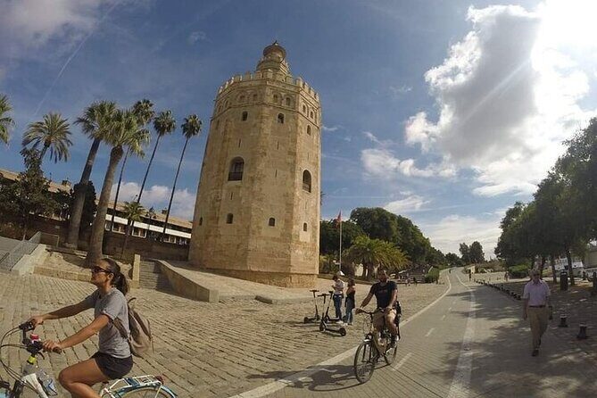 3 hours Bike tour all over Sevilla - Key Points