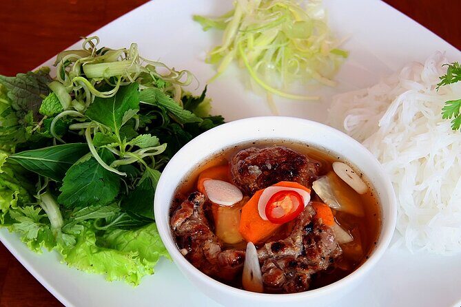 3 Hours Hanoi Street Food Tour by Walking & Food Tasting - Key Points