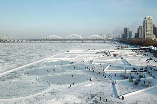 3 Hours Harbin Frozen Songhua River Sightseeing - A detailed look at Harbins winter sights in just 3 hours