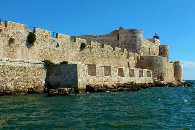 3 Hours Private Boat Tour of the Island of Ortigia with Aperitif - The Scenic Stops and Water Breaks