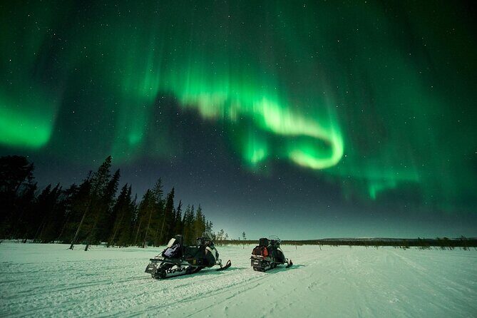 3 Hours Snowmobiling under Auroras and Night Sky - Key Points