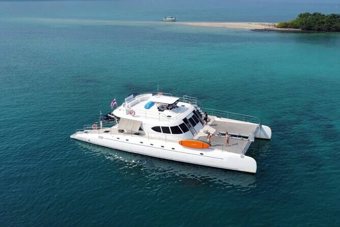 3 Islands Full-Day Tour on Catamaran with Lunch Buffet in Pattaya - Setting Expectations for the Catamaran Experience