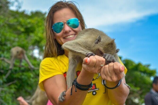 3 Islands Full-Day Tour on Catamaran with Lunch Buffet in Pattaya - Who Is This Tour Best For?