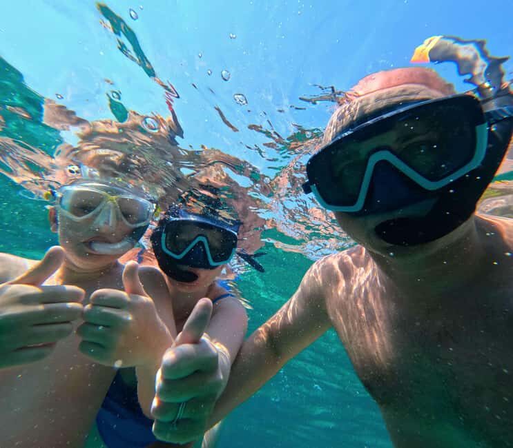 3 Islands Speedboat Tour: Golden Horn, Blue Lagoon & Jelsa - The Experience of Guides and Service