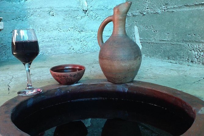 3 Organic Wineries Private Day Trip to Wine Province With Lunch and Tastings - Who Should Consider This Tour?