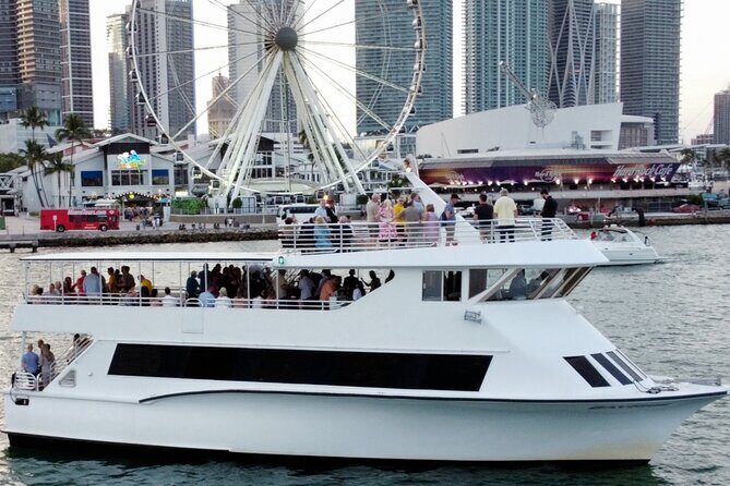 3 Story 100ft Hip Hop Yacht Party with 3 Hour Open Bar - The Booking and Meeting Point
