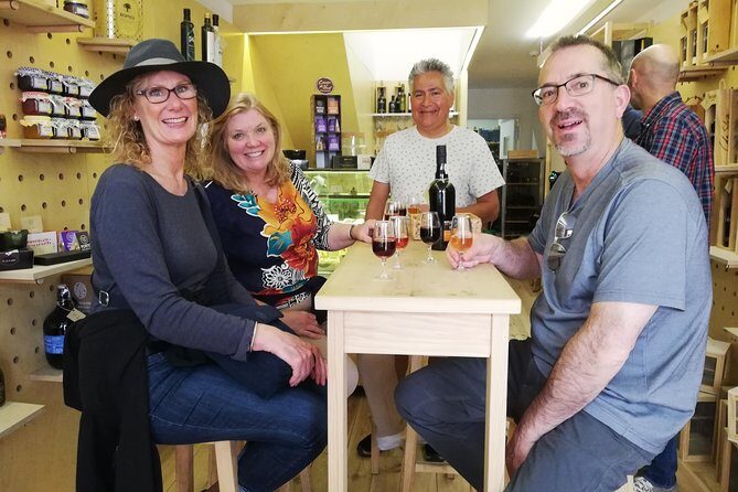 3 table wines & 5 Port wines + Tapas - Tasting the Essence of Porto: Lado Wines