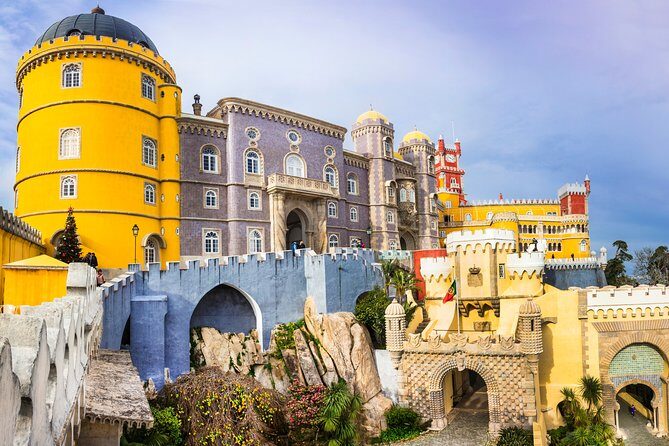 3 Tours Private / Tour SINTRA Second Day Tour FÁTIMA Third day Tour LISBON - Why Choose This Tour?