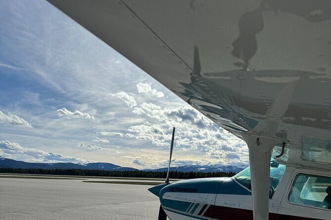 30 Minute Aerial Tour Yellowstone Skyline - The Experience: What You Can Expect