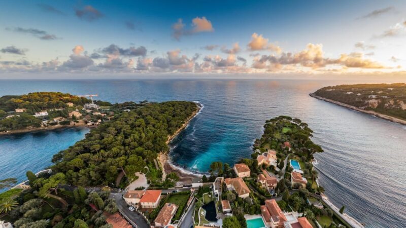 30-minute panoramic flight from Monaco - Who Will Love This Experience?