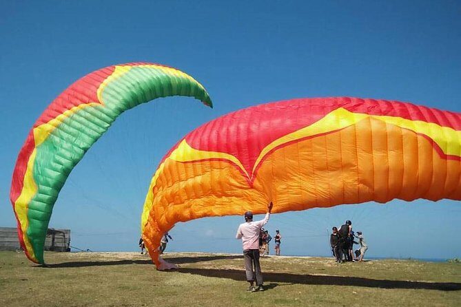 30 minutes tandem Paragliding tours in Bali with free photo/video - Introduction