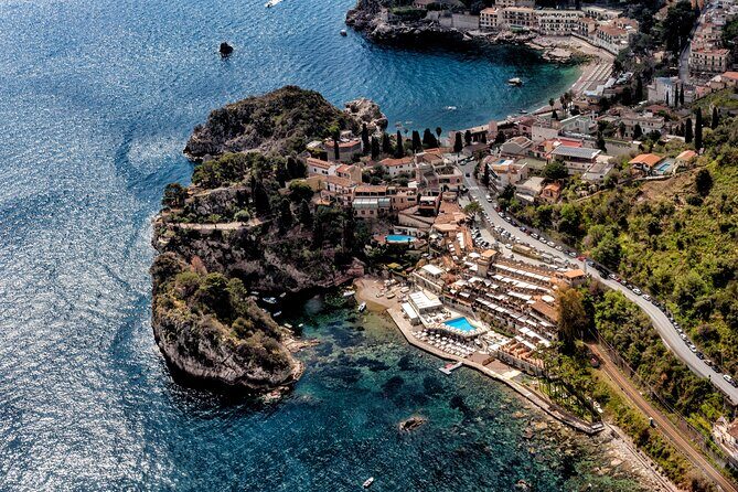 35 min Taormina and Etna private helicopter tour from Fiumefreddo - Who Should Consider This Tour?