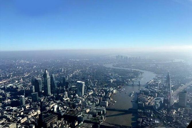 35 minute London Sightseeing Helicopter Tour - 35 minute London Sightseeing Helicopter Tour