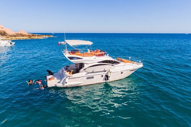 38 feet Private Boat in Los Cabos. - An In-Depth Look at the 38 Feet Private Boat Experience